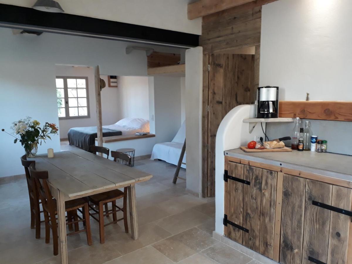 La Petite Maison Dans Les Vignes Chamaret Extérieur photo