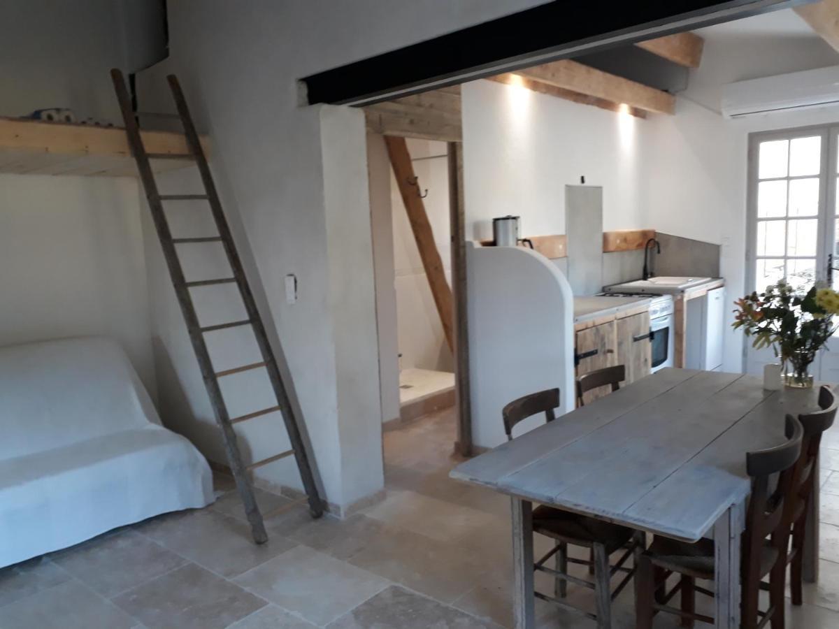 La Petite Maison Dans Les Vignes Chamaret Extérieur photo